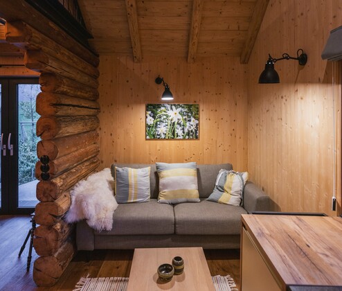 Schmiedgut narzissenbett loft chalet gemuetlicher wohnbereich mit schlafcouch – Narzissenbett, Schmiedgut Bad Aussee