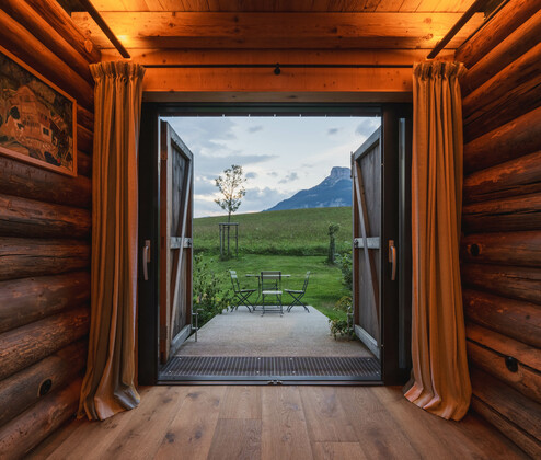 Schmiedgut narzissenbett wohnbereich ausgang terrasse loserblick – Narzissenbett, Schmiedgut Bad Aussee