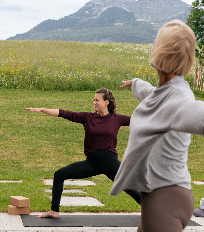 Yoga outdoor privateinheit mit lehrerin schmiedgut loserblick – Yoga, Schmiedgut Bad Aussee