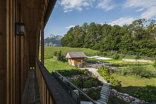 Schmiedgut dirndlpracht balkon aussicht ostseitig – Sommer, Schmiedgut Bad Aussee