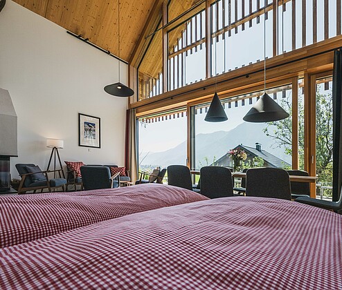 Schmiedgut zirbenwipfel aufbettung im wohnbereich mit bergpanorama – Zirbenwipfel, Schmiedgut Bad Aussee