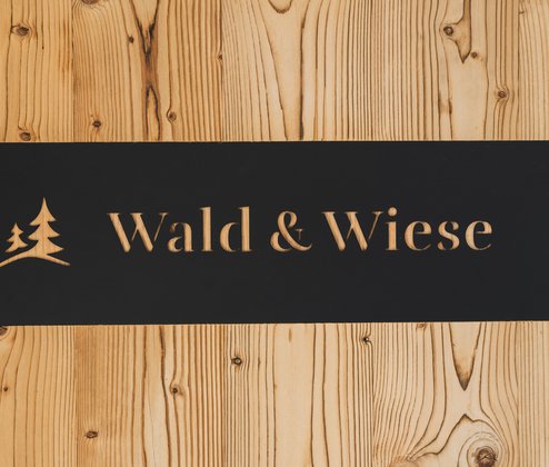 Schmiedgut waldundwiese tuerschild – Wald & Wiese, Schmiedgut Bad Aussee