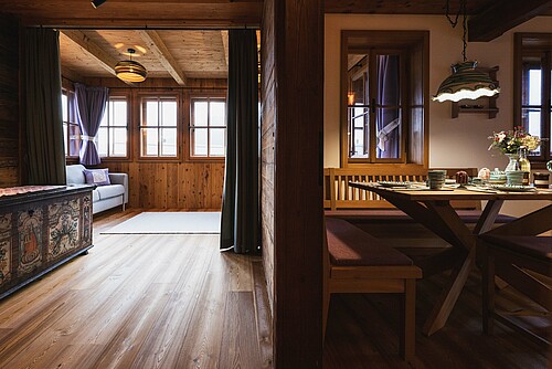 Schmiedgut dirndlpracht kueche flur mit suedveranda – Sommer, Schmiedgut Bad Aussee